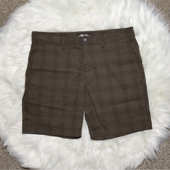 The North Face Quick Dry Plaid Shorts Brown 38 - Picture 1 of 5